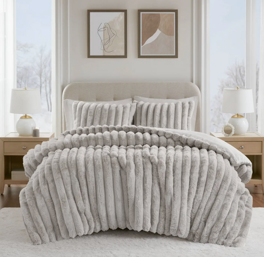 3 Piece Ultra Soft Faux Fur Ribbed Comforter Set