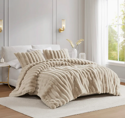 3 Piece Ultra Soft Faux Fur Ribbed Comforter Set